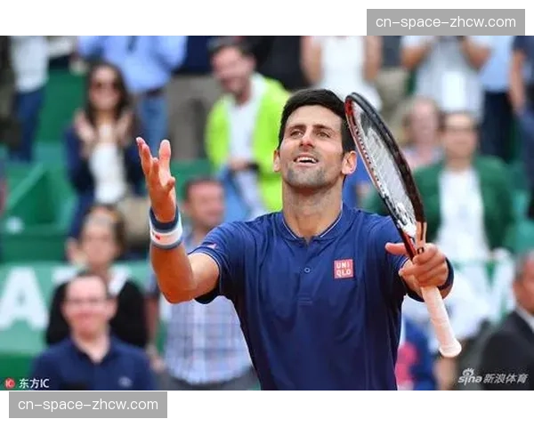 特写：37岁的德约科维奇在蒙特卡洛训练场独自加练发球